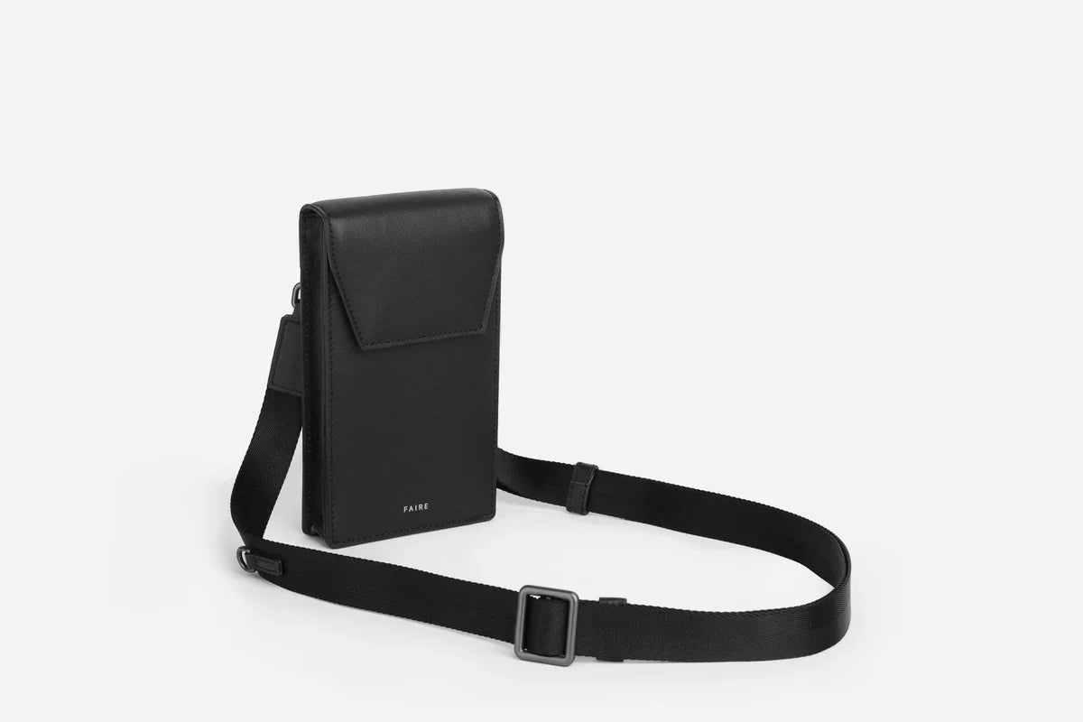 Unisex EasyTraveler Pouch
